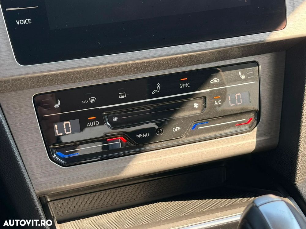 Volkswagen Passat 2.0 TDI DSG Comfortline - 24