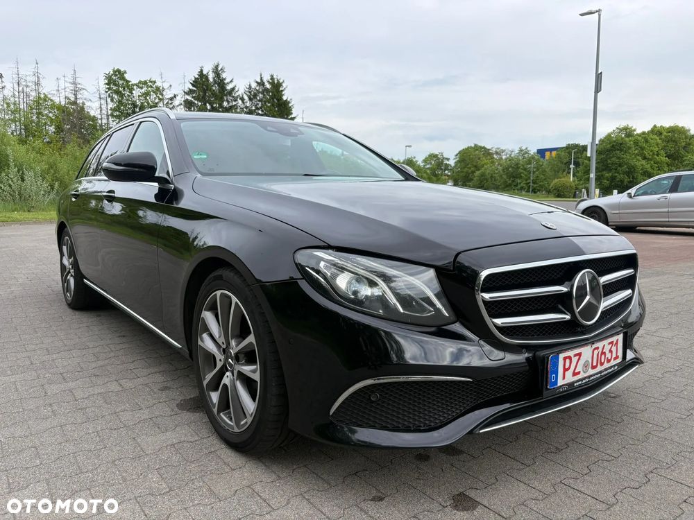 Mercedes-Benz Klasa E 220 d Business Edition 9G-TRONIC - 5
