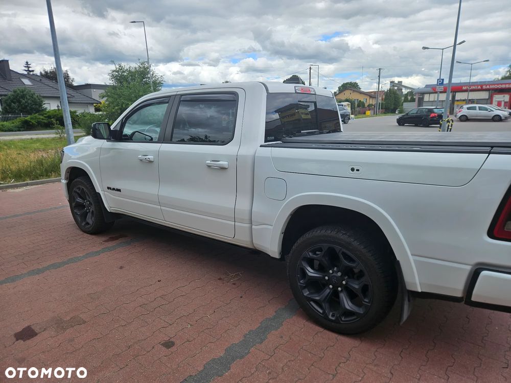 RAM 1500 Crew Cab Shortbed Limited - 4