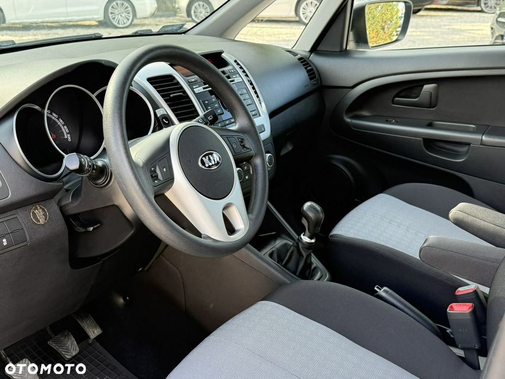 Kia Venga 1.4 CRDi M - 10