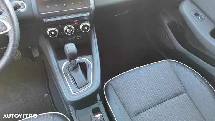 Mitsubishi Colt 1.6 L AT HEV Intense StyleCold - 17
