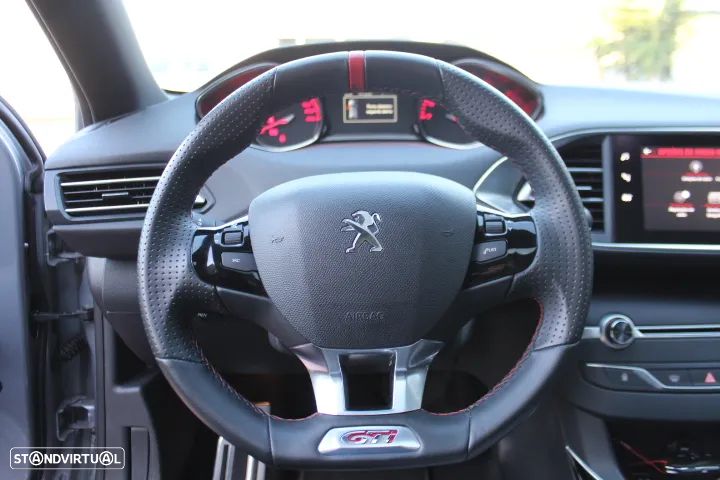 Peugeot 308 PureTech 263 Stop & Start GTi by Sport - 37