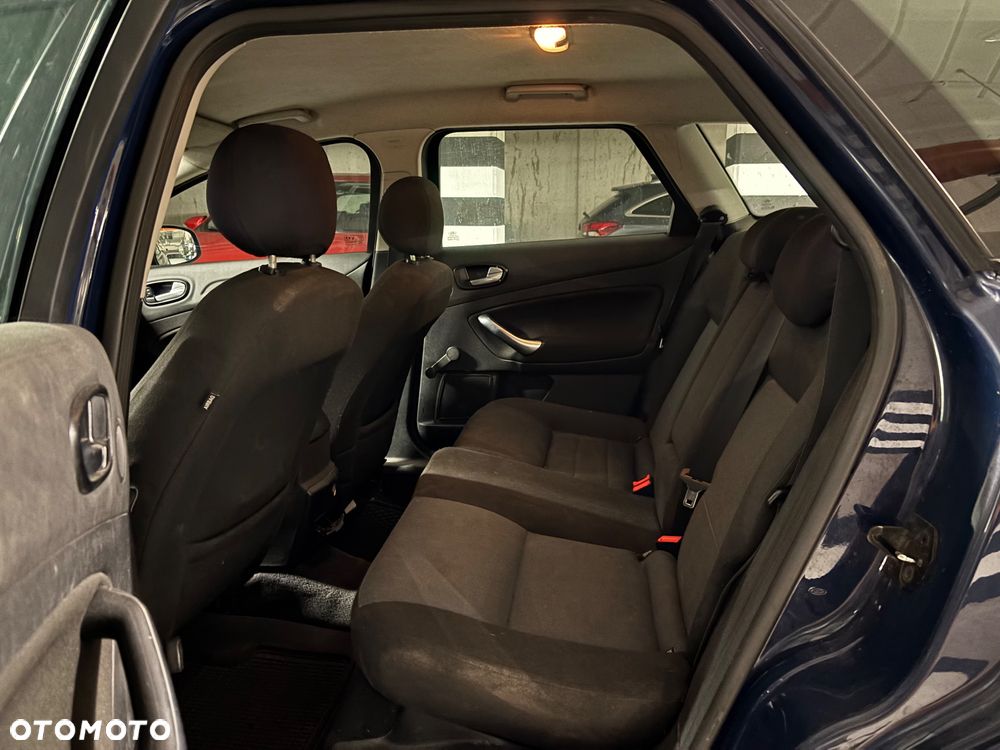 Ford Mondeo 2.0 TDCi Ambiente - 7