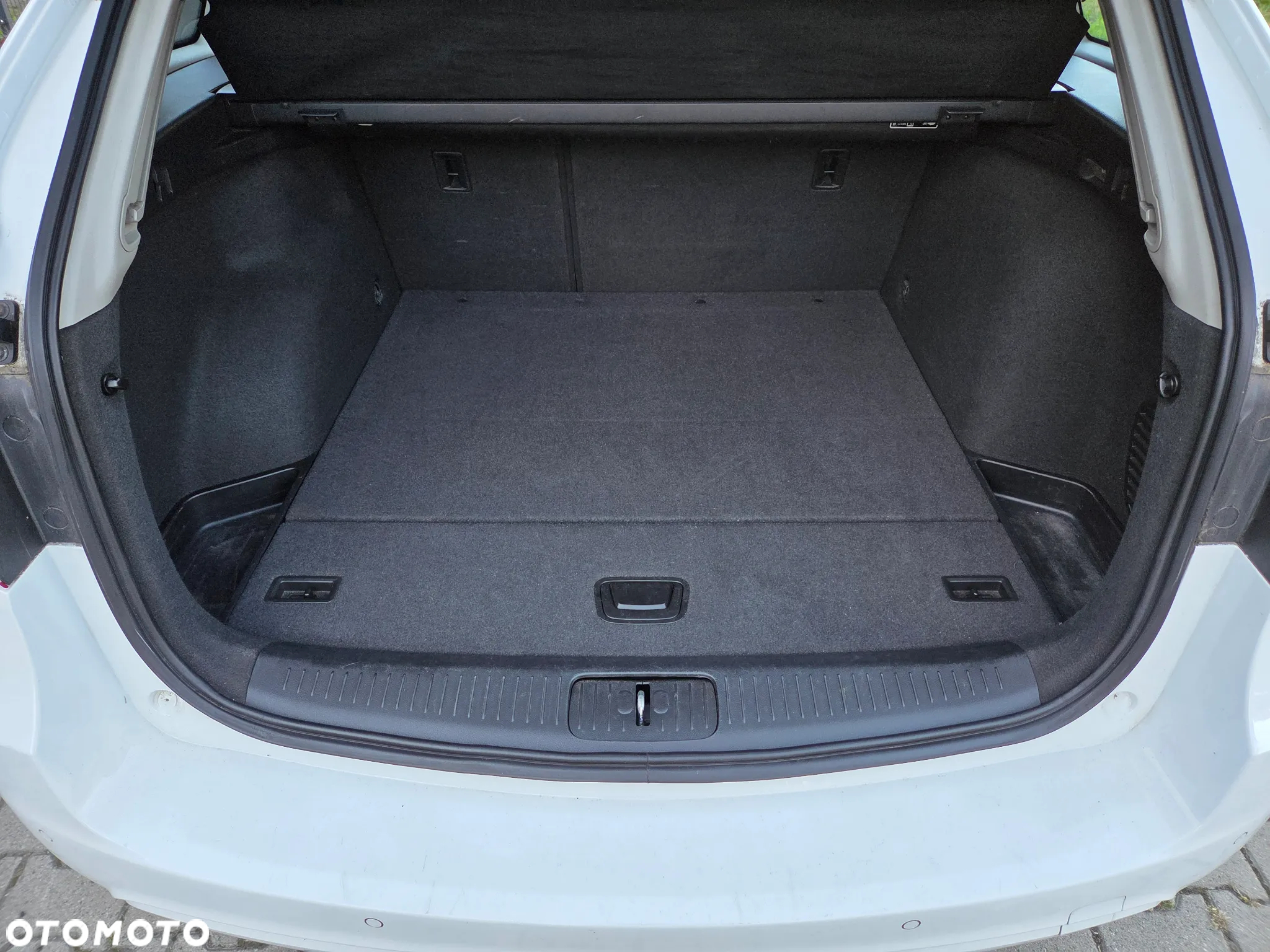 Chevrolet Cruze 1.6 LS - 32