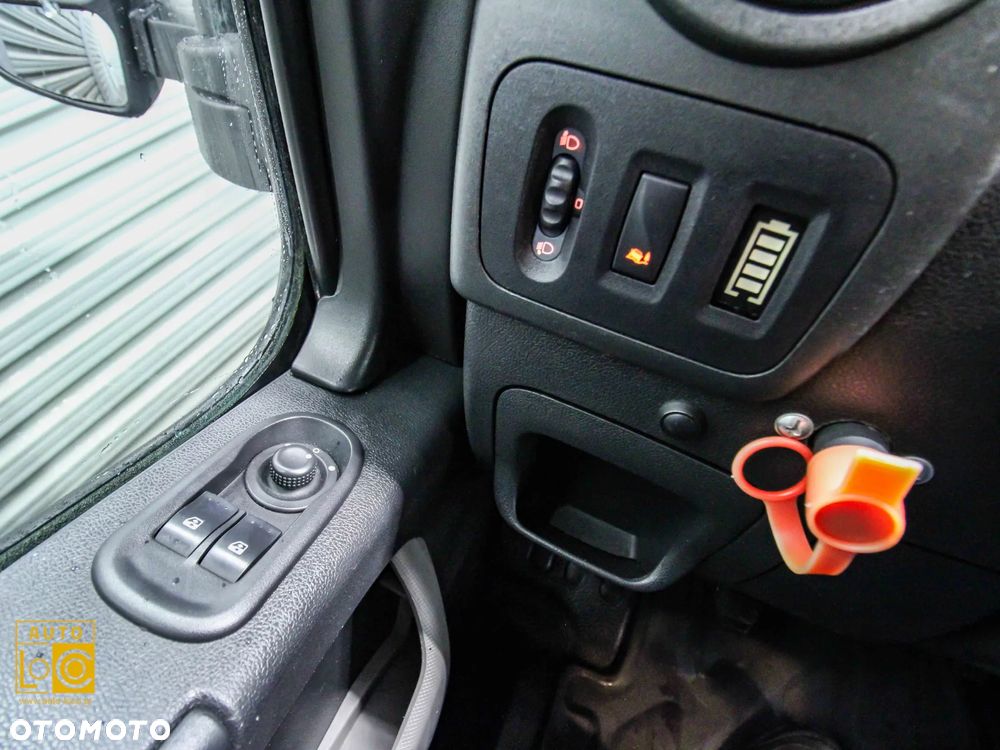 Renault MASTER PLANDEKA + WINA 750 kg - 18