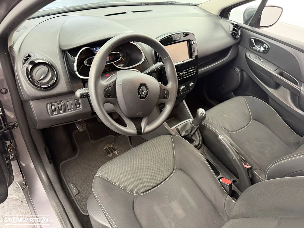 Renault Clio 1.5 dCi Confort - 6