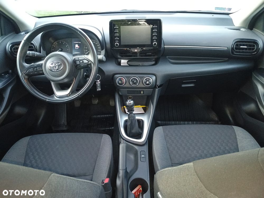 Toyota Yaris 1.5 Comfort - 6