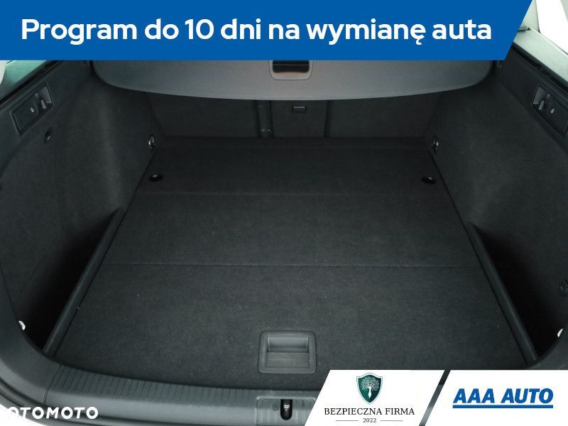 Volkswagen Golf Variant - 20