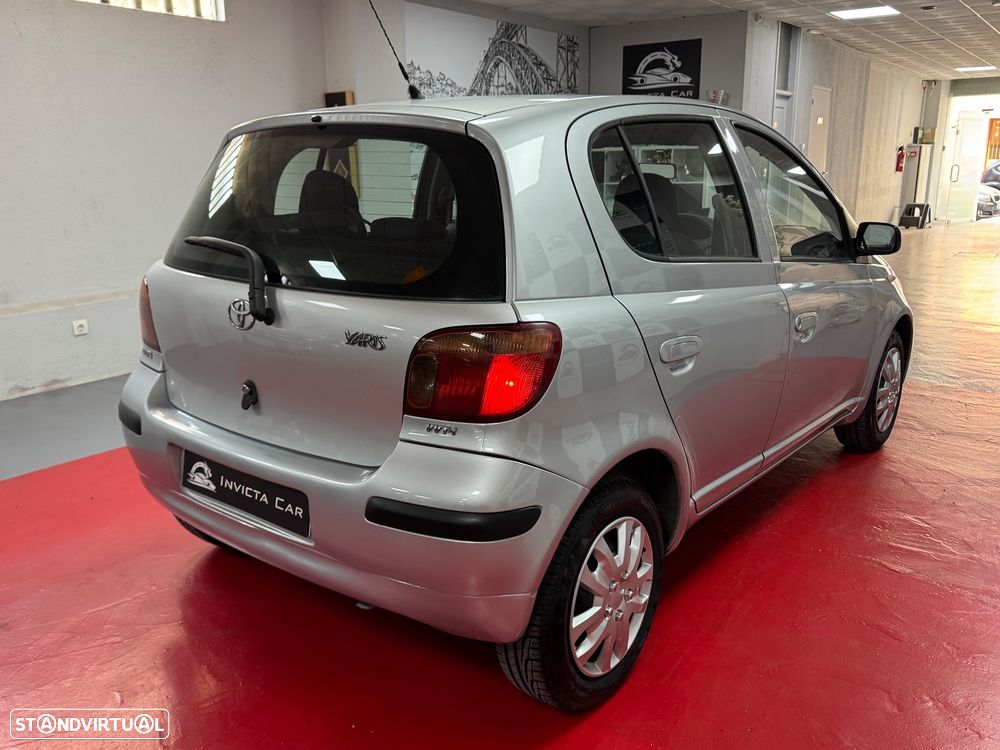 Toyota Yaris 1.0 Sol - 8
