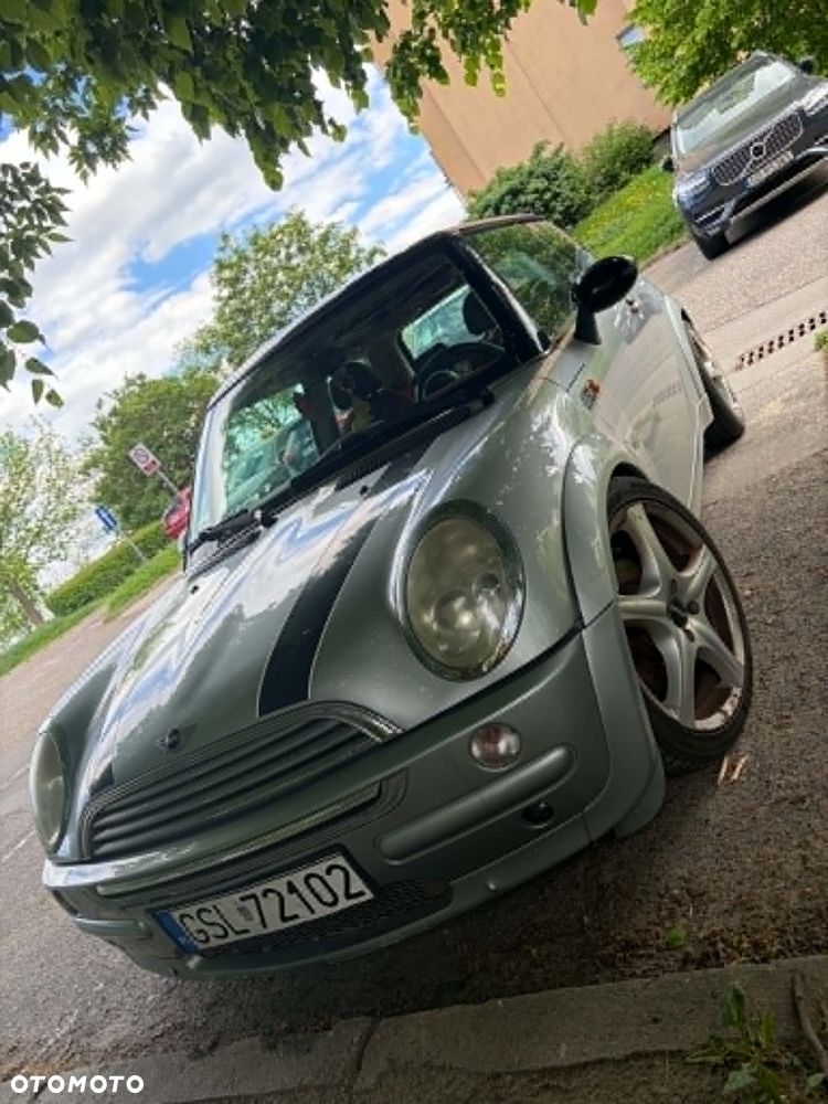 MINI Cooper Standard - 1