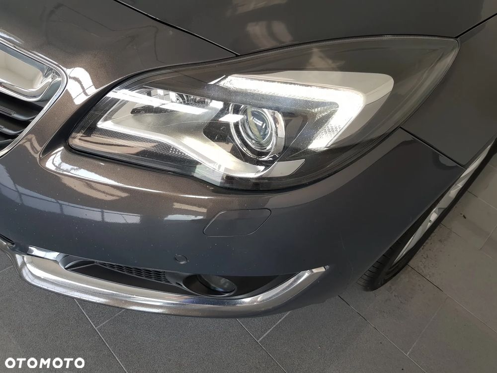Opel Insignia Sports Tourer 2.0 Diesel Exclusive - 18
