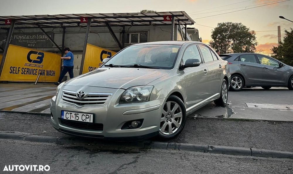 Toyota Avensis 1.8 Executiv - 11