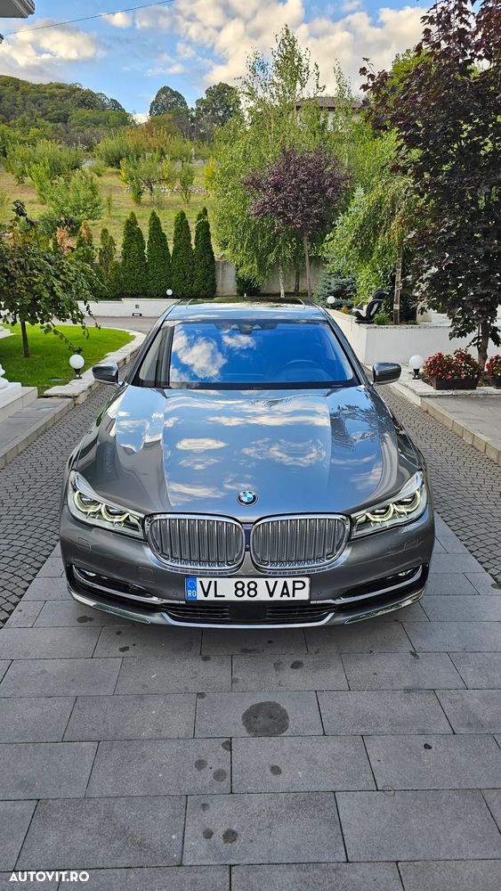 BMW Seria 7 740Le xDrive iPerformance - 3