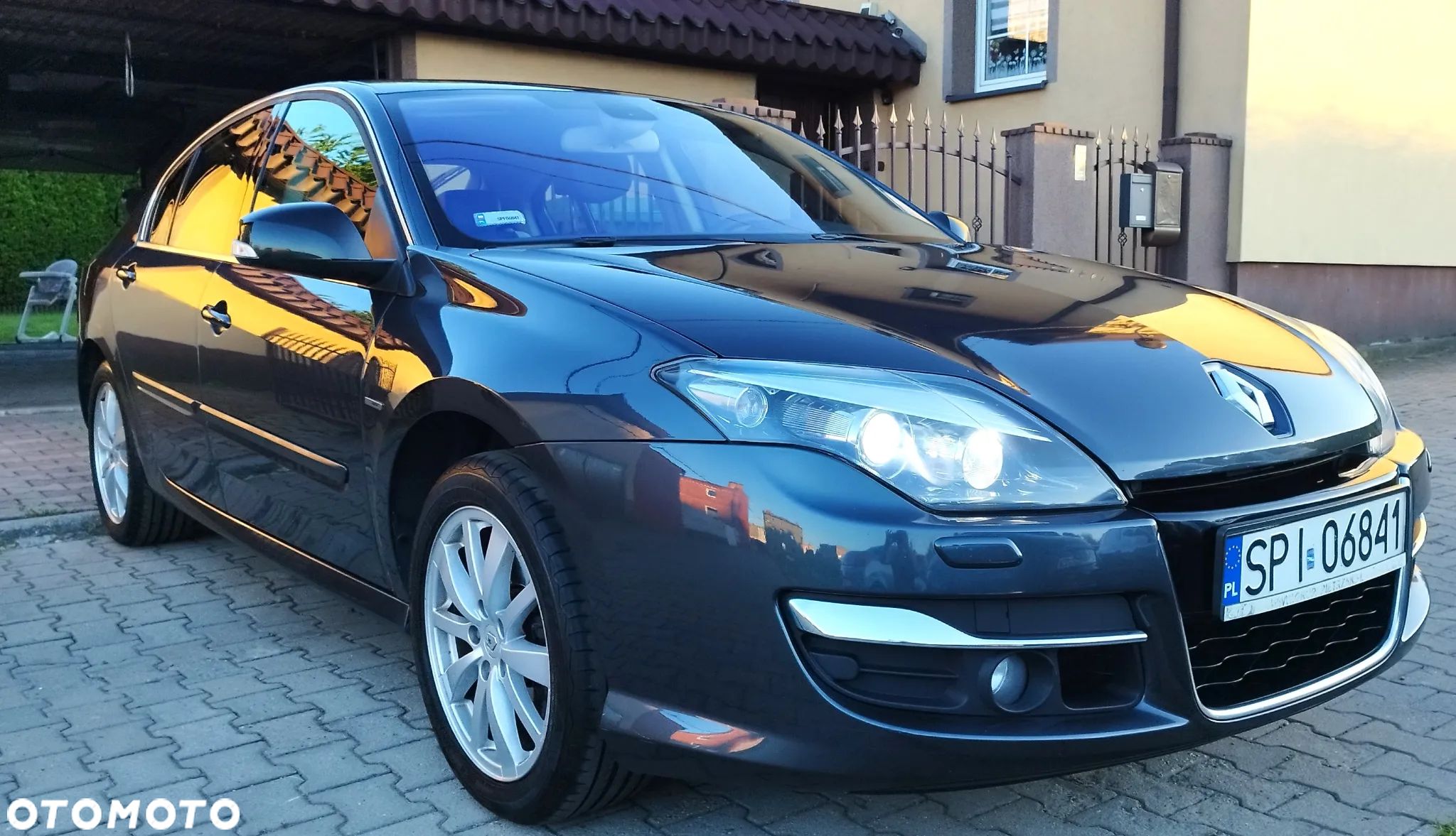Renault Laguna 2.0 Bose Edition - 1
