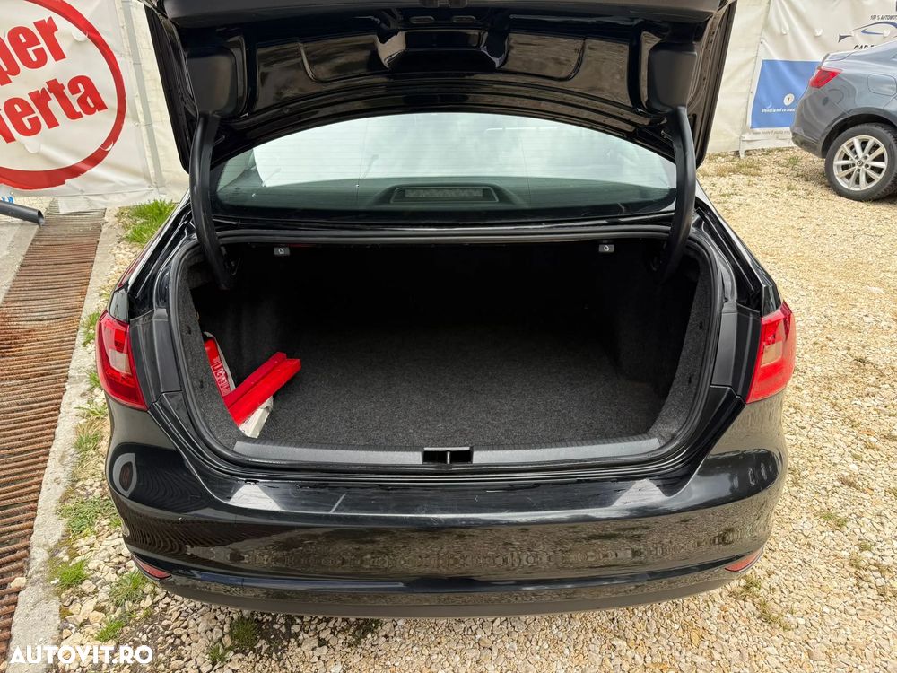 Volkswagen Jetta 1.6 TDI CR DPF Comfortline - 10