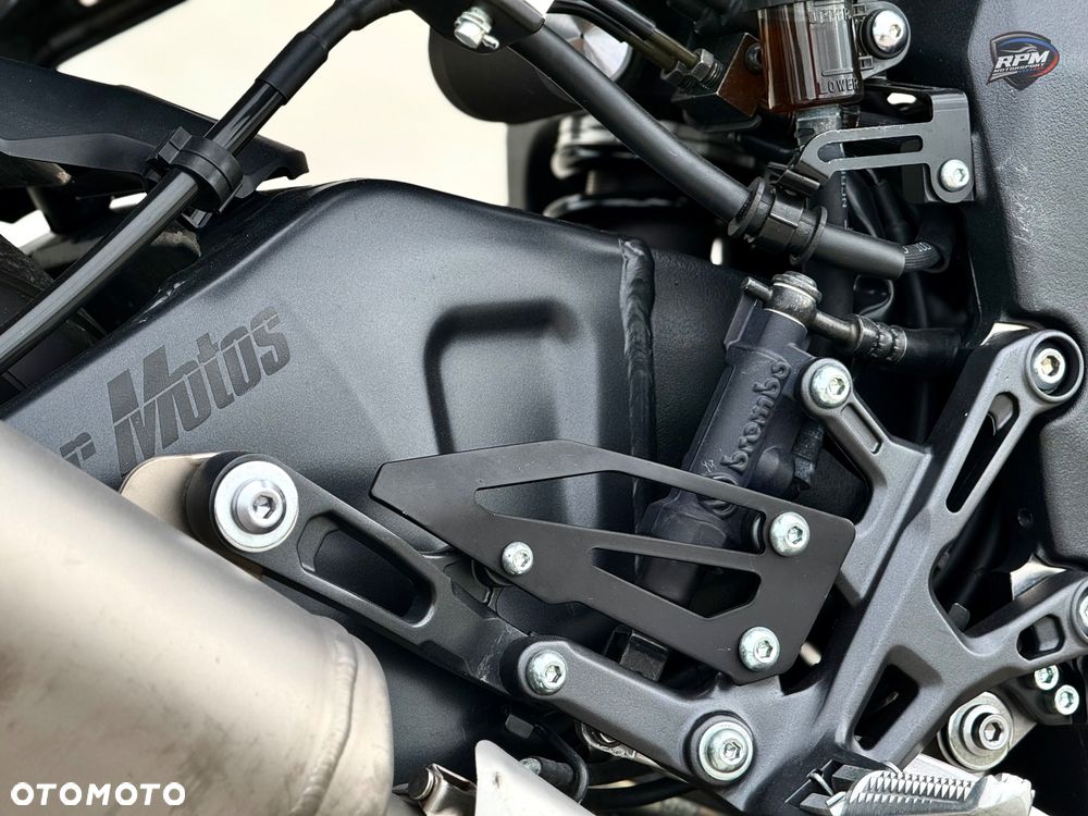 Yamaha MT - 8