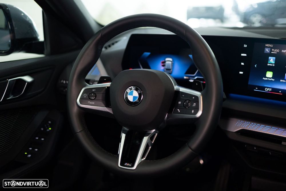 BMW 118 d Pack Desportivo M - 18