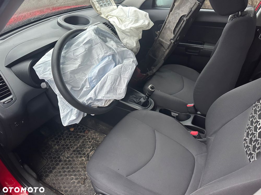 Kia Soul 1.6 CRDi L - 6