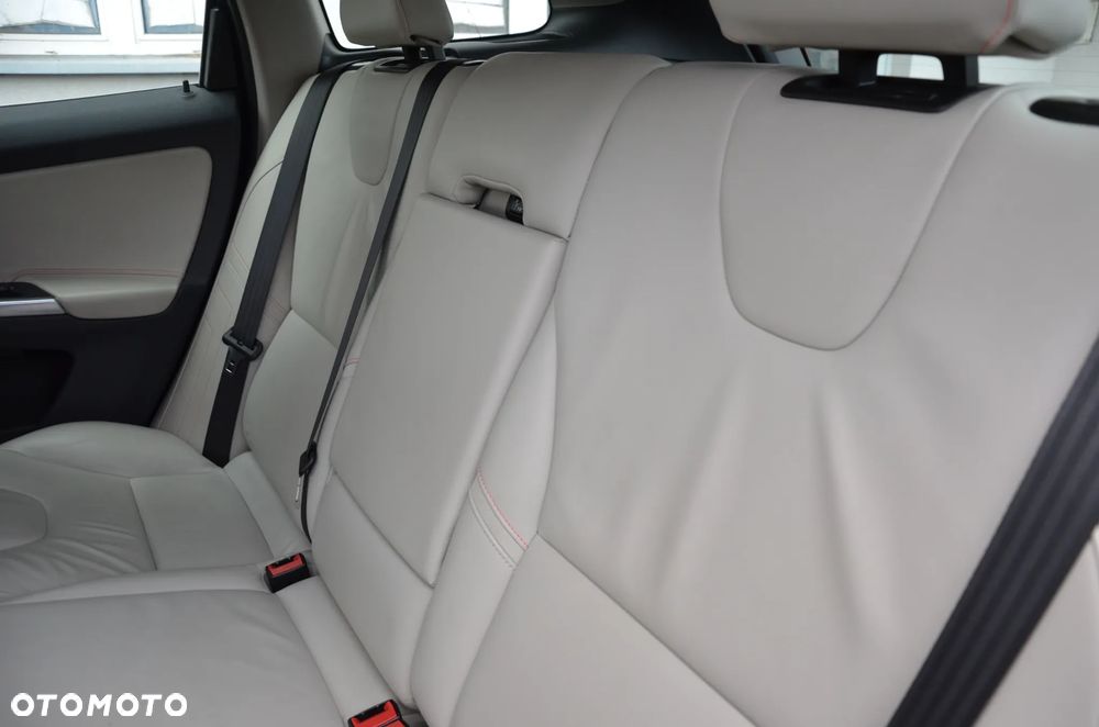 Volvo XC 60 D3 Ocean Race - 13