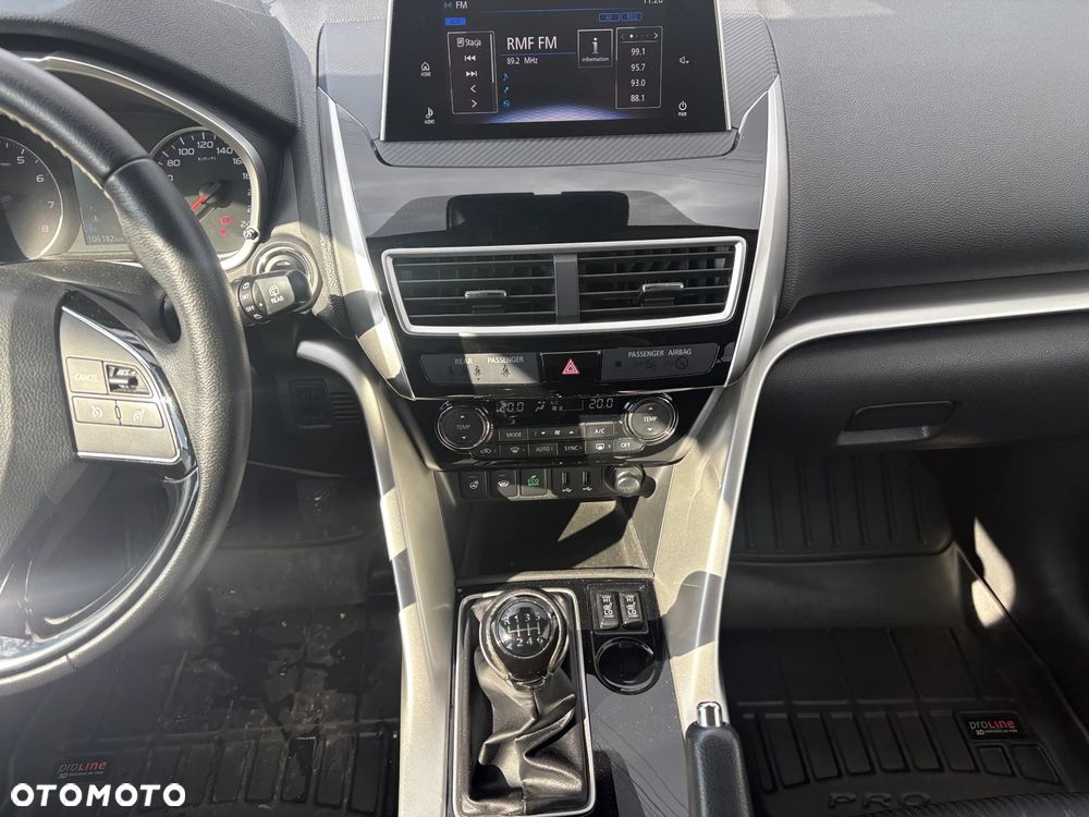 Mitsubishi Eclipse Cross 1.5 T GPF Intense - 12