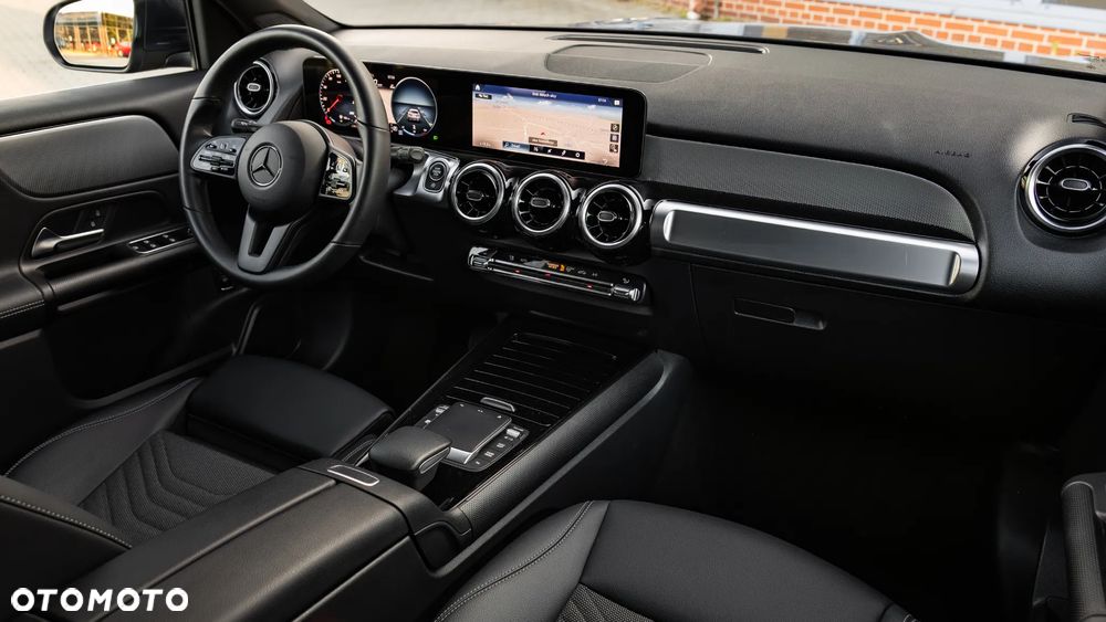 Mercedes-Benz GLB 200 Style 7G-DCT - 22