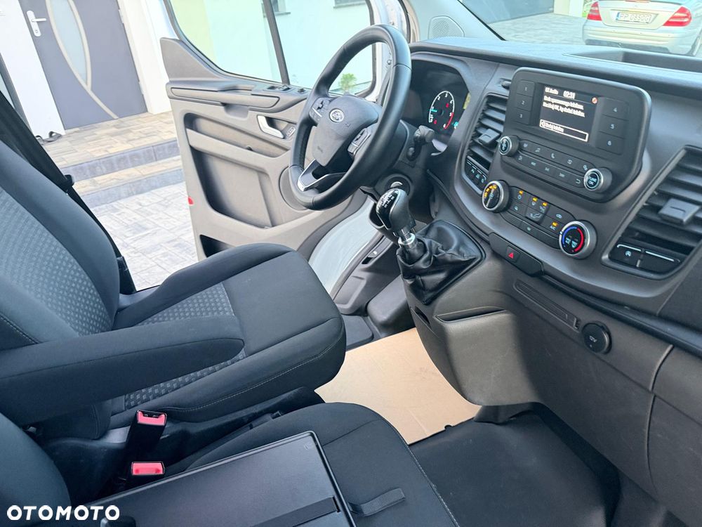 Ford Transit Custom - 24