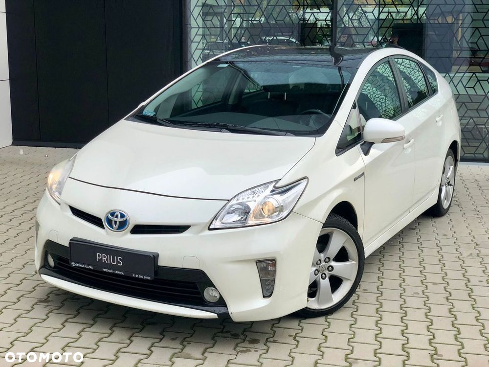Toyota Prius 1.8 HSD Sol - 8