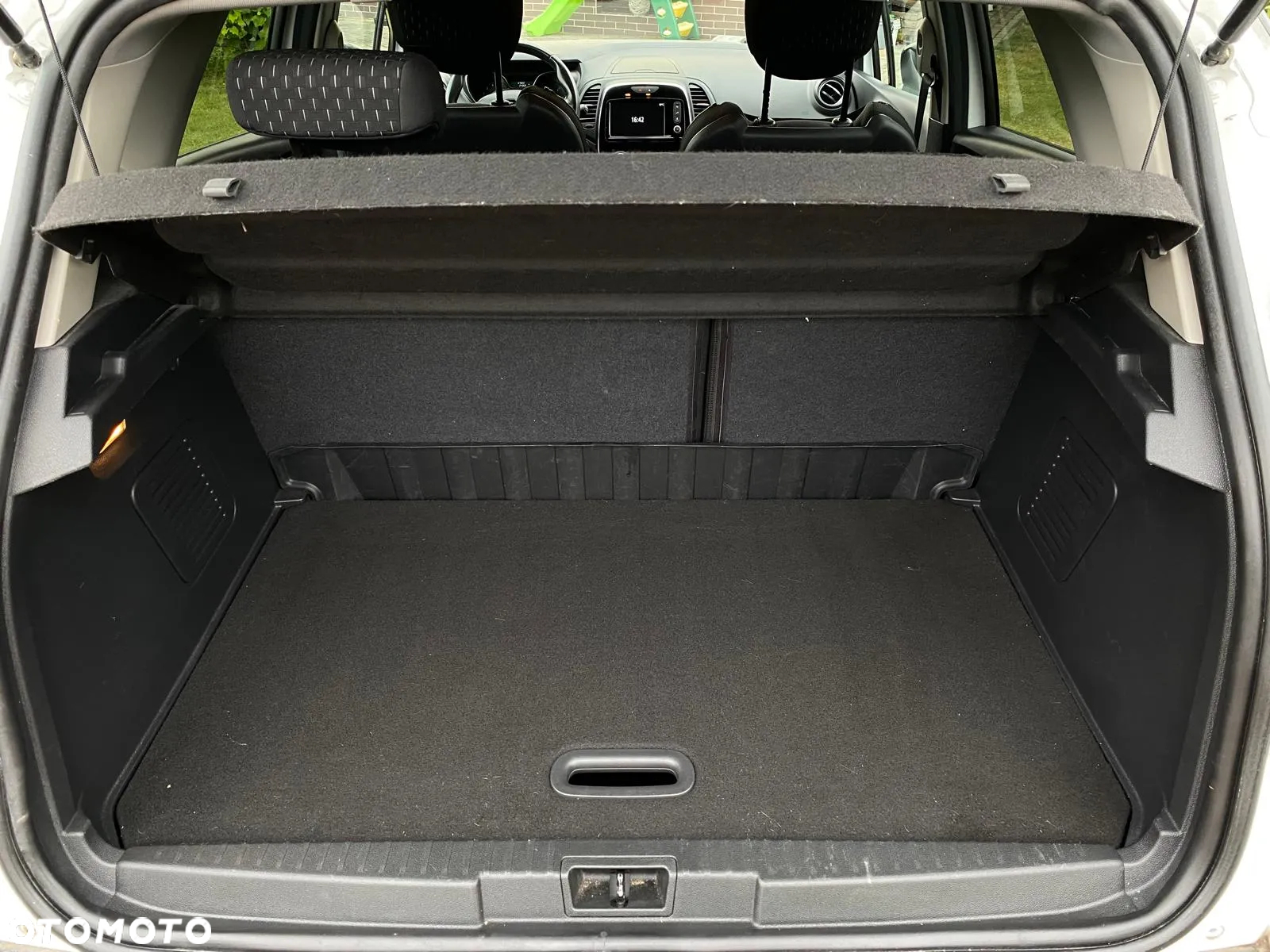 Renault Captur 1.5 dCi Intens EDC - 19