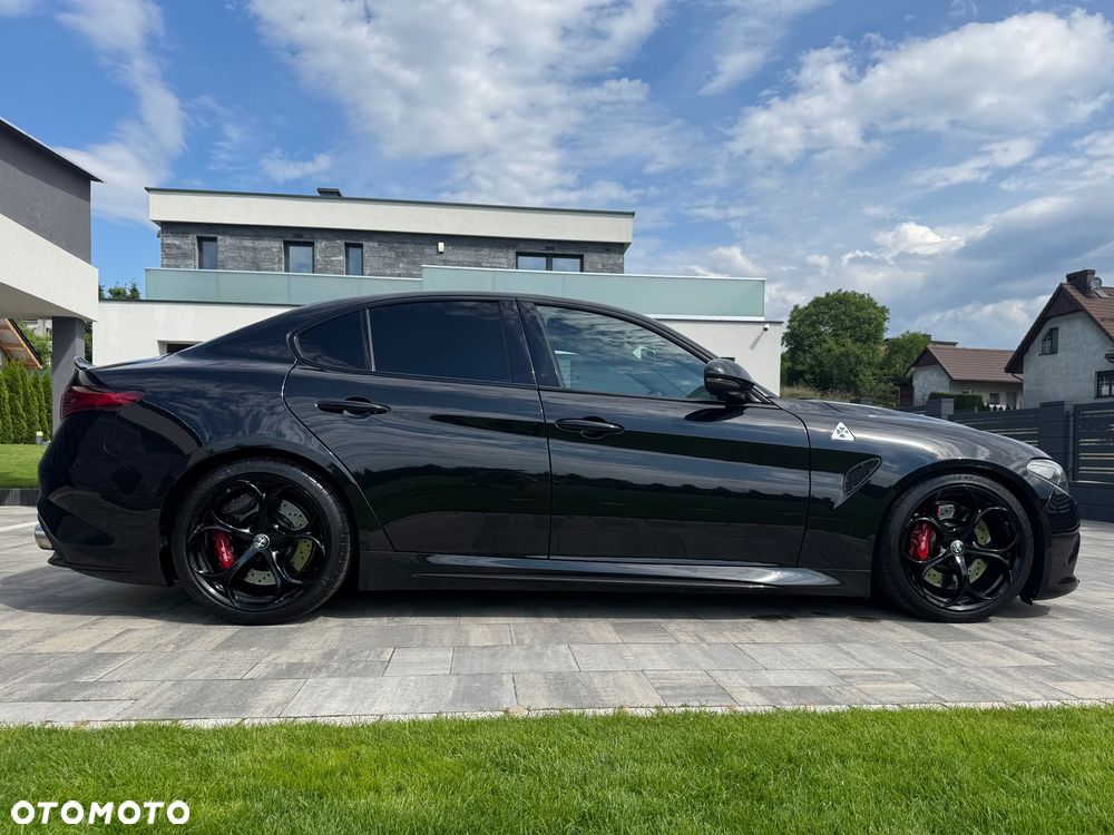 Alfa Romeo Giulia 2.9 Bi Turbo V6 Quadrifoglio - 11