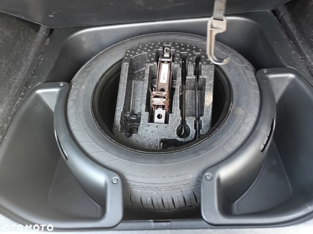 Jeep Grand Cherokee - 11