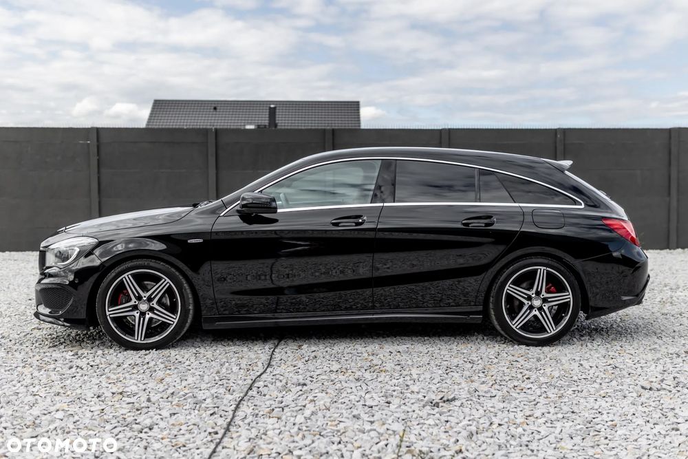 Mercedes-Benz CLA 250 4Matic 7G-DCT Sport - 17