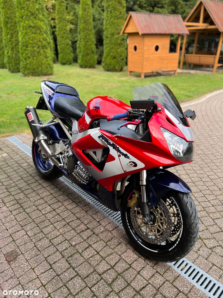 Honda CBR - 7