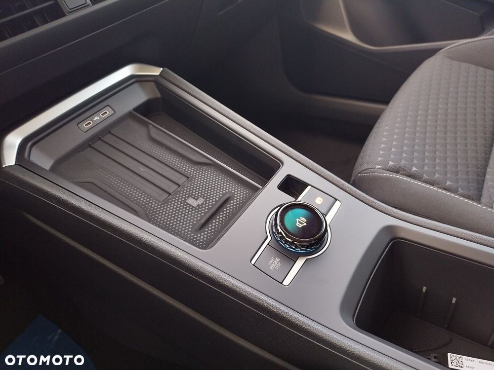 Volkswagen T-Roc - 14