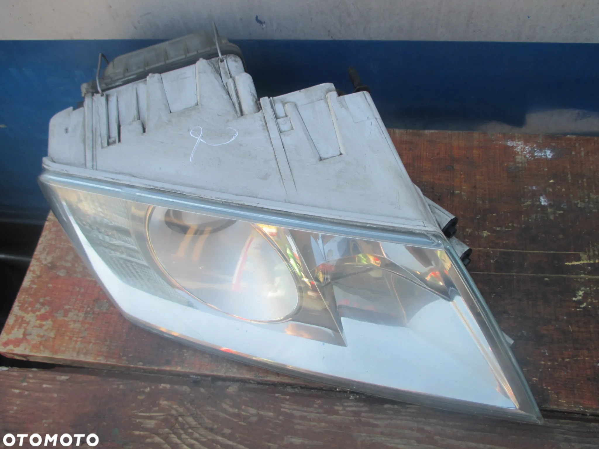 lampa Octavia II Xenon Orginał Europa - 8