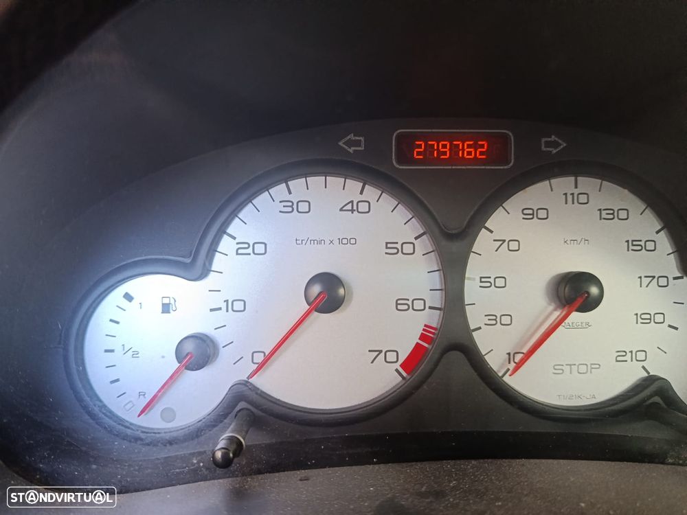 Peugeot 206 1.1 XT - 6
