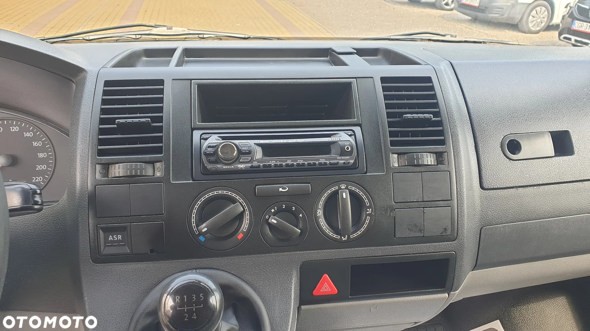 Volkswagen Transporter - 14