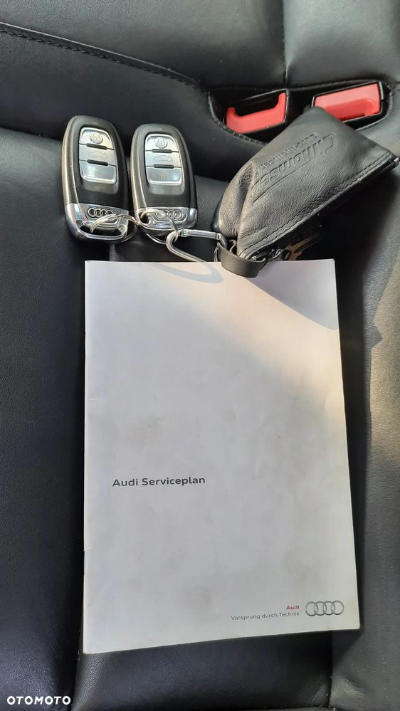 Audi A4 Limousine - 17