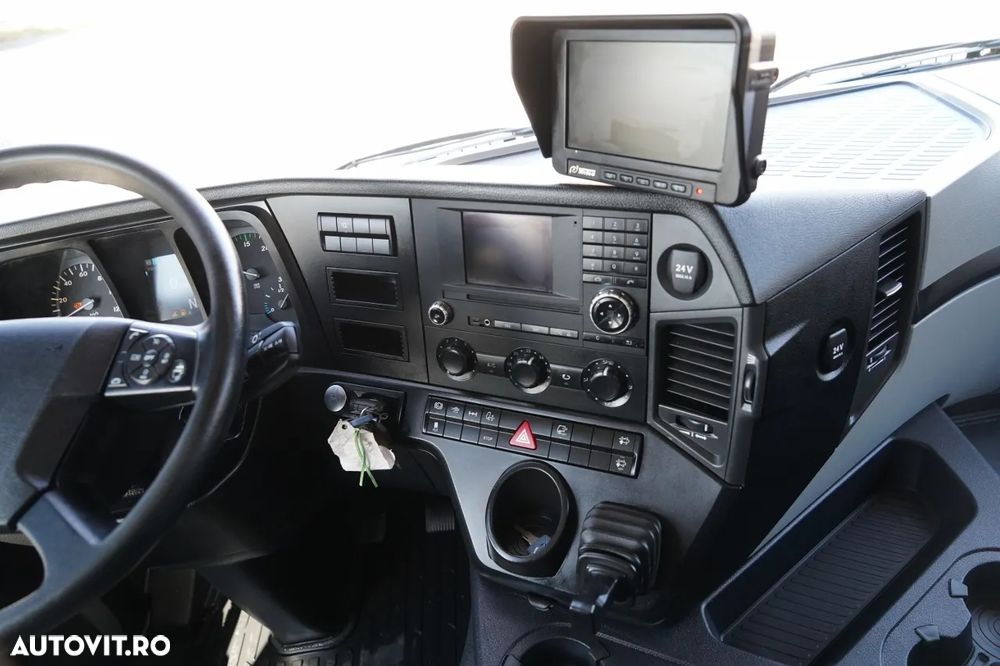 Mercedes-Benz ANTOS 1830 / CORTINĂ - 6,5 M / 4x2 / SOLO / DHOLLANDIA LIFT 2000 KG / EURO 6 - 33