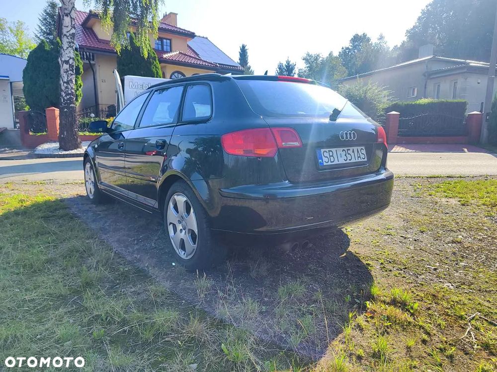 Audi A3 Sportback 2.0T FSI Ambition S tronic - 4