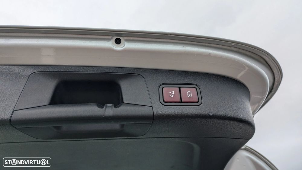 Mercedes-Benz GLA 180 d 8G-DCT Style - 6