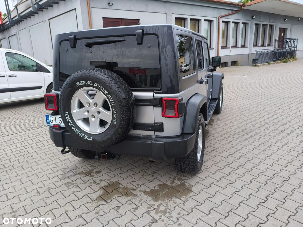 Jeep Wrangler - 4