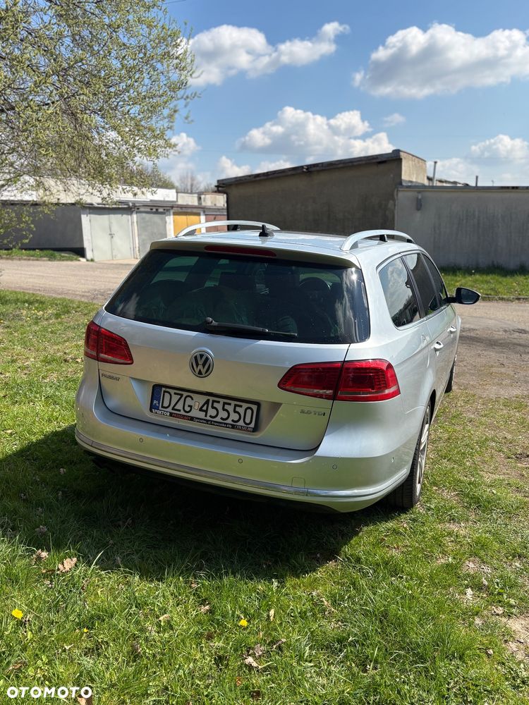Volkswagen Passat 2.0 TDI Comfortline DSG - 4