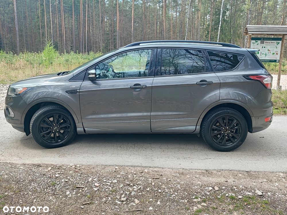 Ford Kuga 2.0 TDCi 4x4 ST-Line - 23