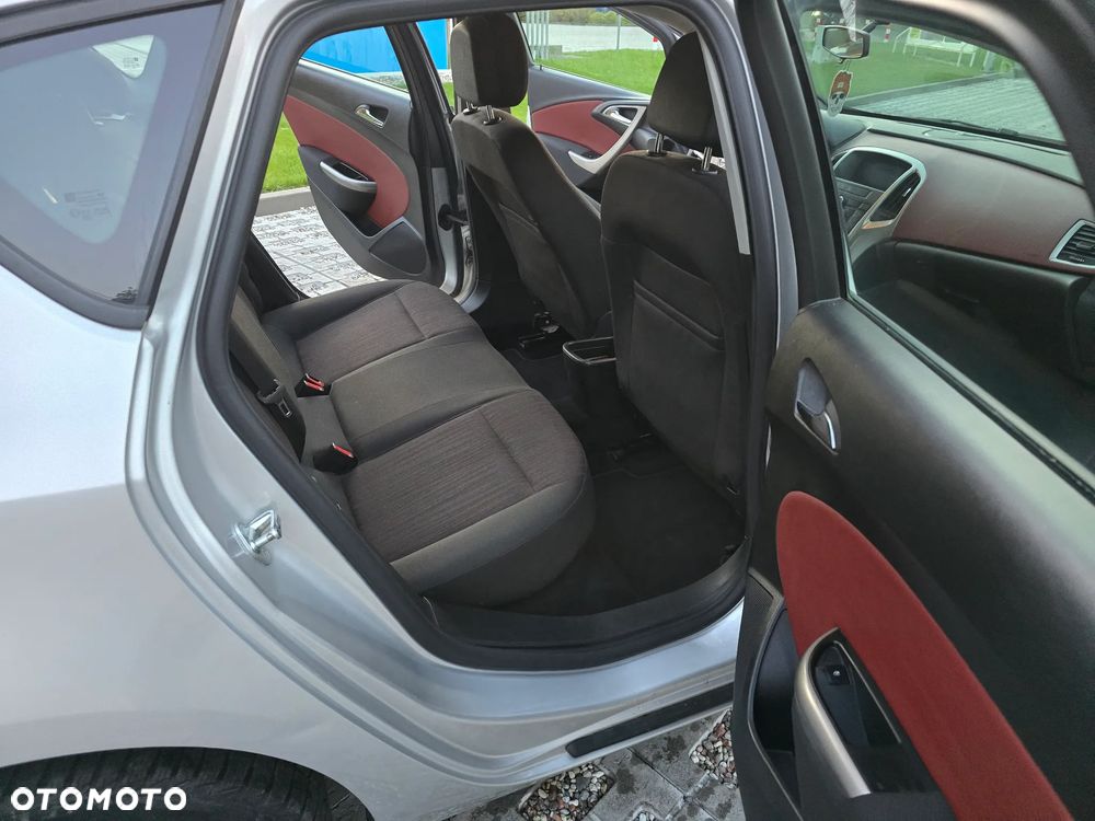 Opel Astra - 12