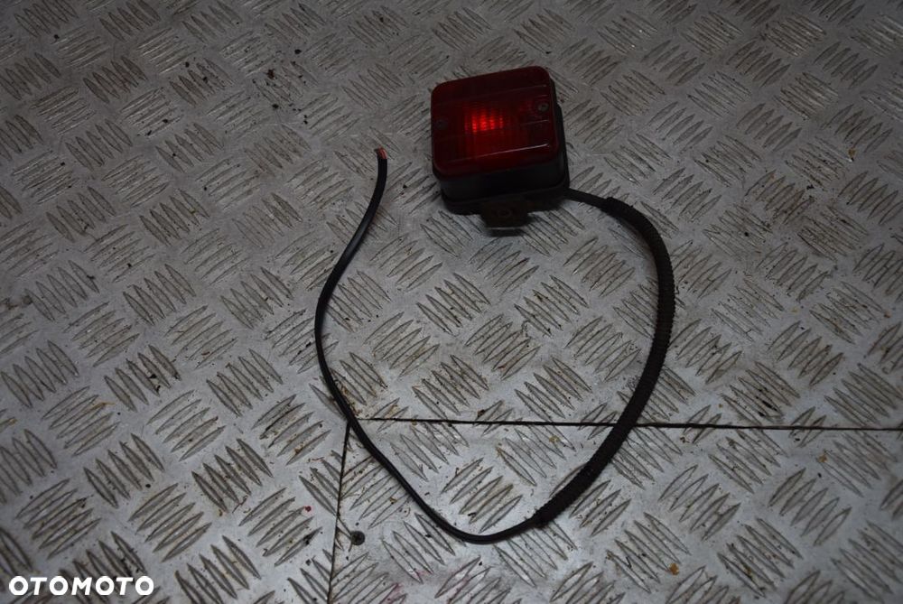 TOYOTA 4RUNNER HILUX LAMPA PRZECIWMGIELNA - 1