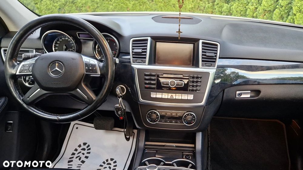 Mercedes-Benz ML 350 BlueTEC 4MATIC 7G-TRONIC - 12