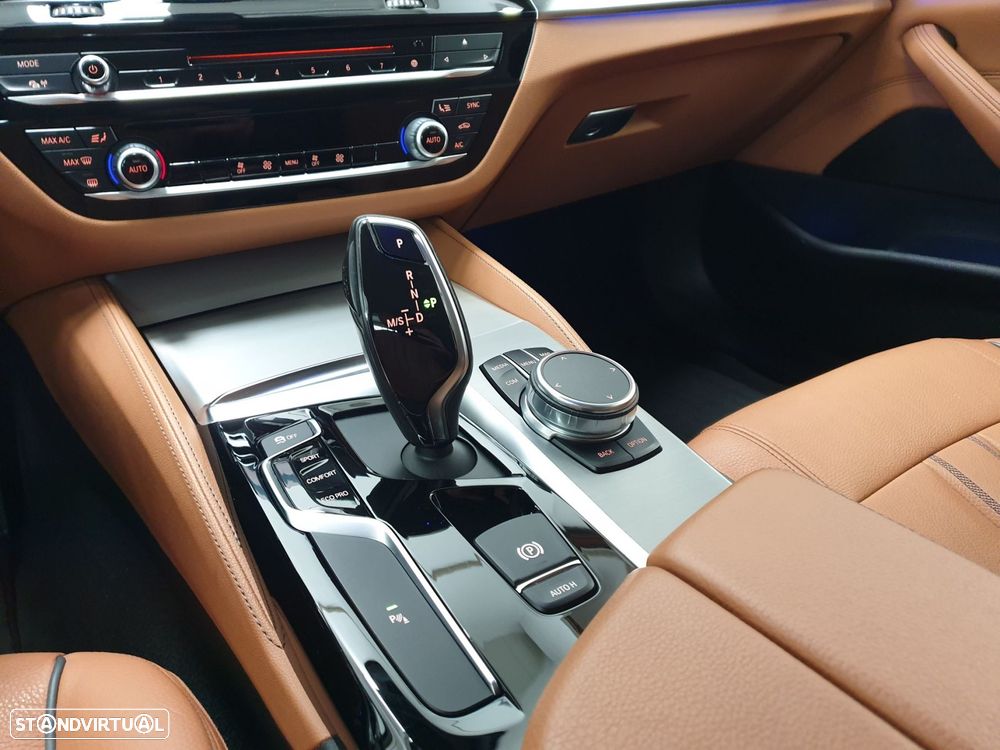 BMW 520 d Auto - 15