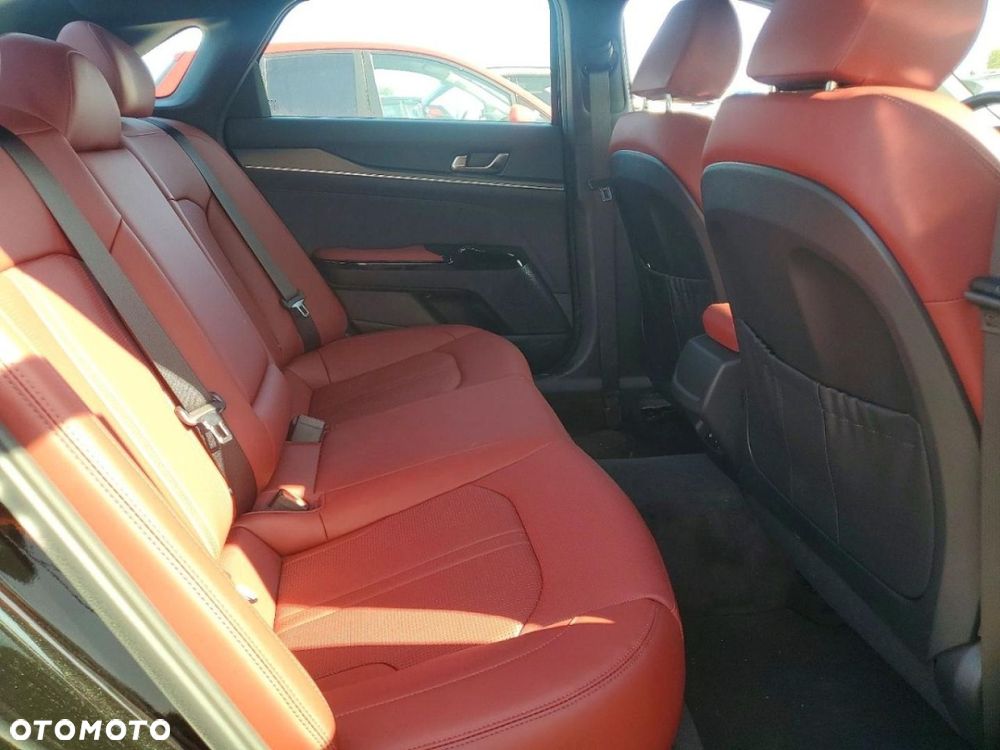 Kia K5 - 9