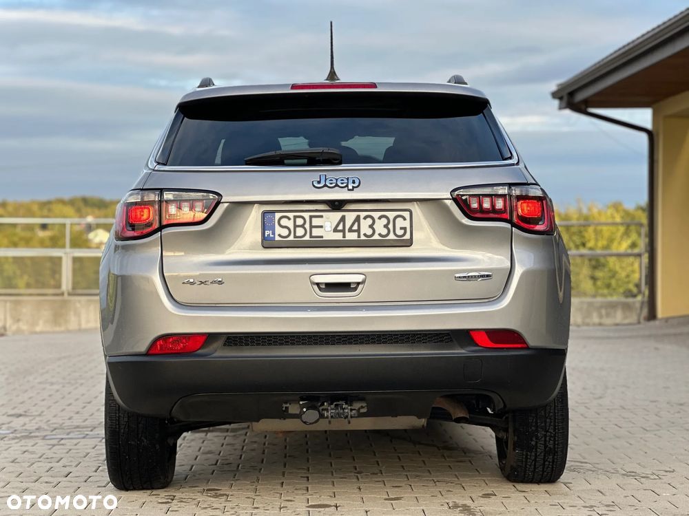 Jeep Compass - 4