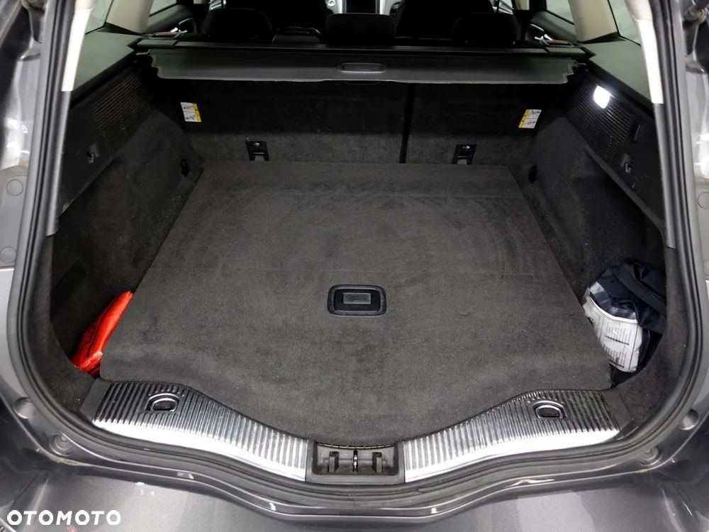 Ford Mondeo 2.0 EcoBlue Titanium - 35